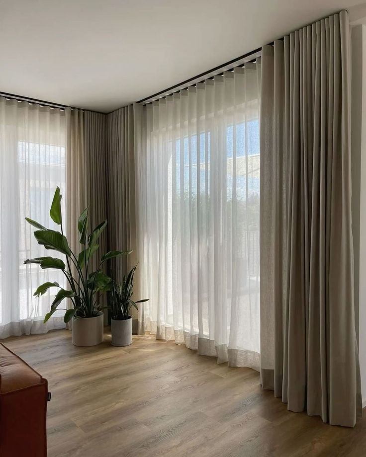 Curtain 1